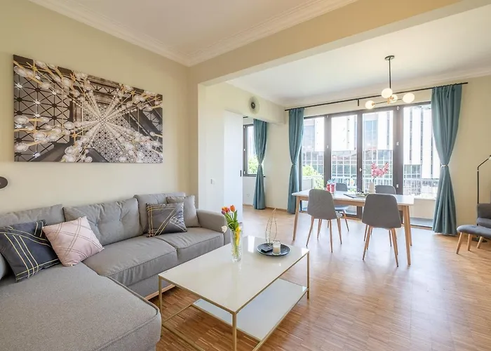 Sunrise 1bdrm View Ndk Congress Centre Lejlighed Sofia