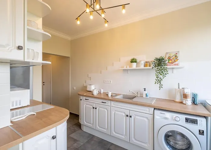 アパート Sunrise 1bdrm View Ndk Congress Centre ソフィア